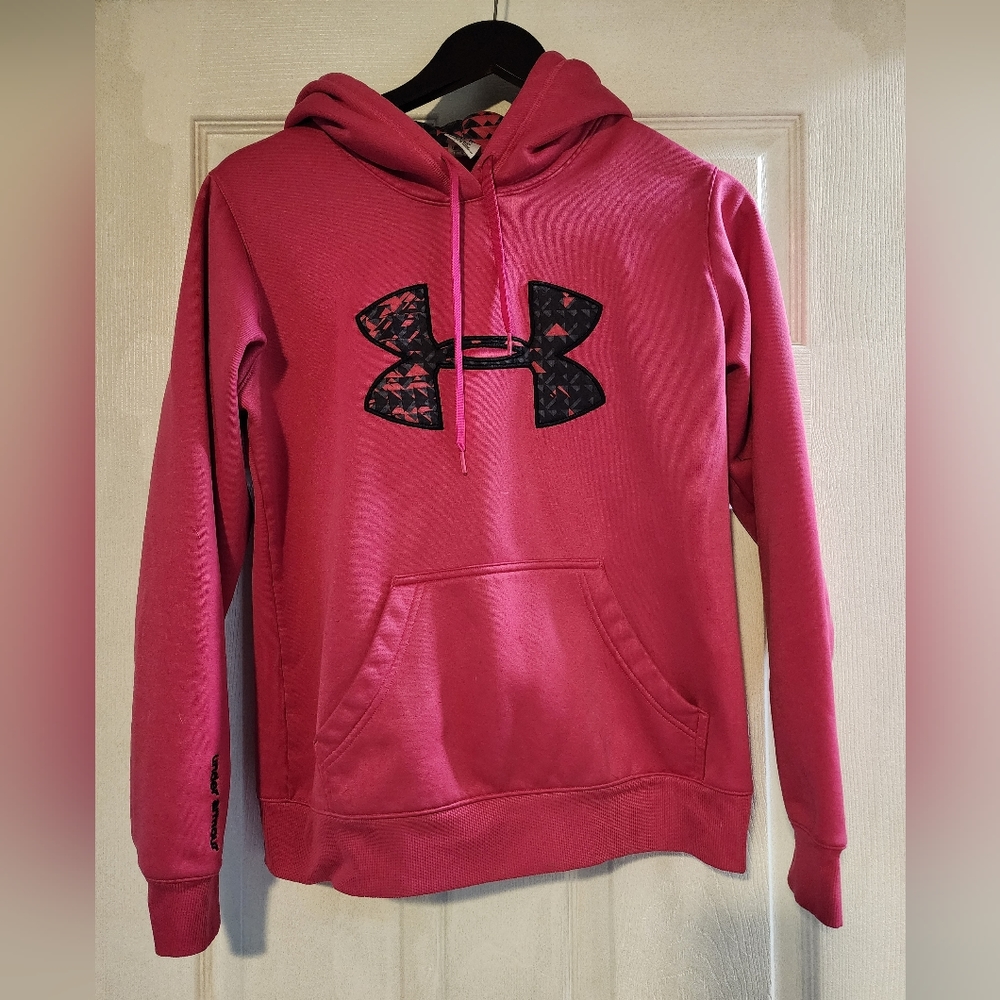 Under Armour sweatshirt